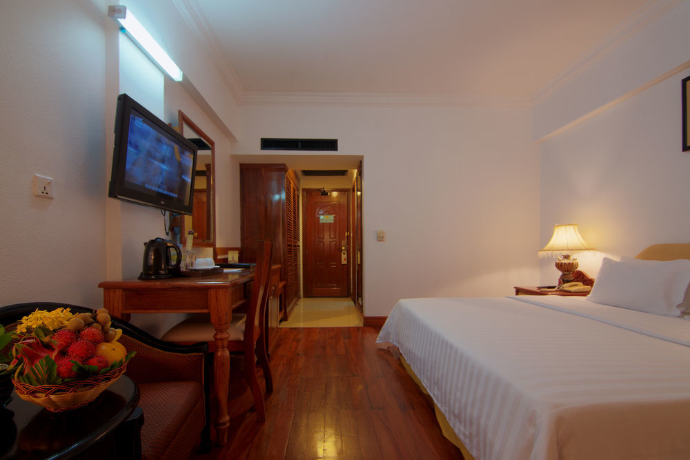 Somadevi Angkor Premium Hotel Siem Reap Exterior foto